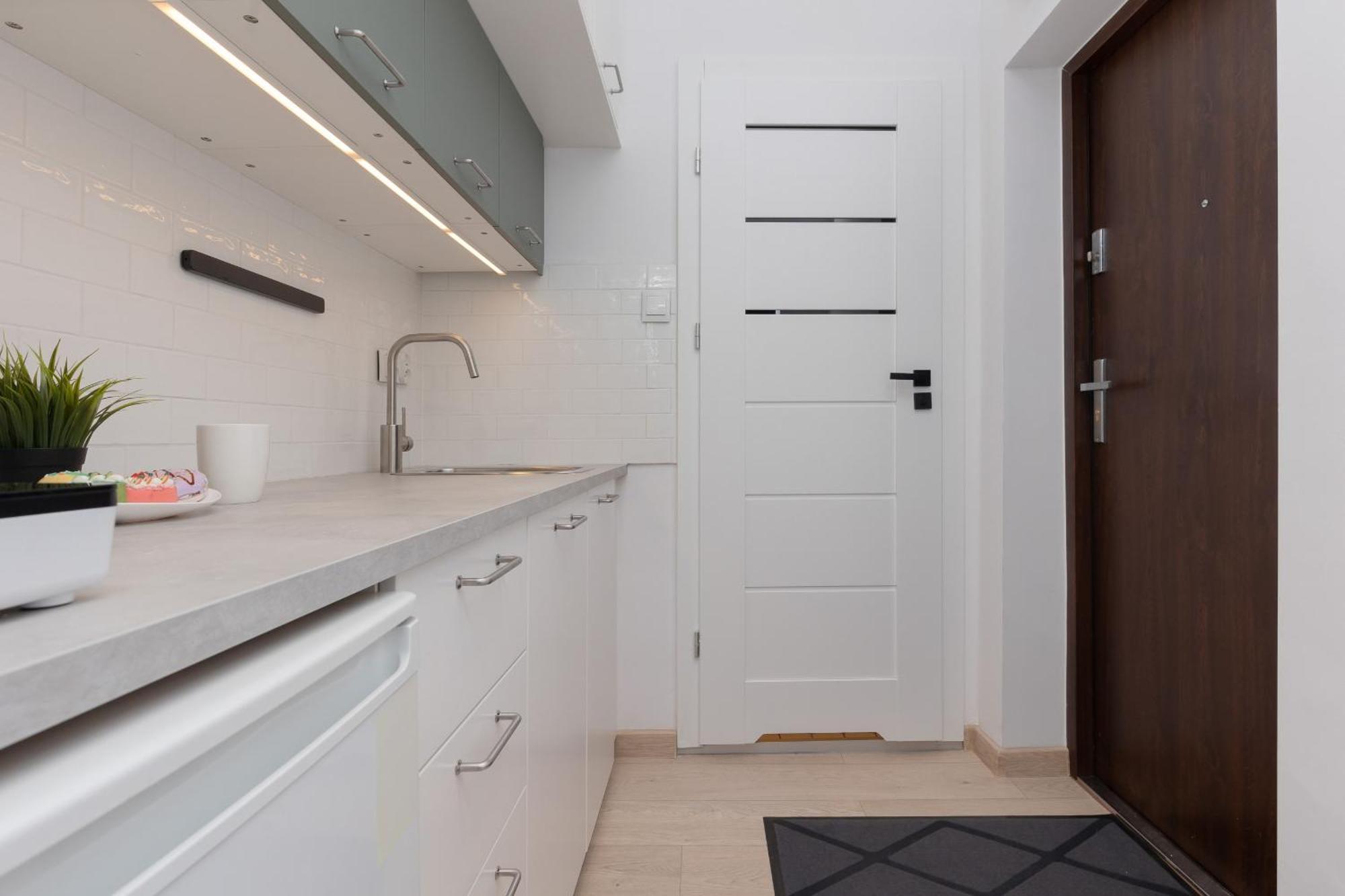 Aleja Wyzwolenia Studio with Mezzanine Warsaw Downtown by Noclegi Renters Exteriör bild