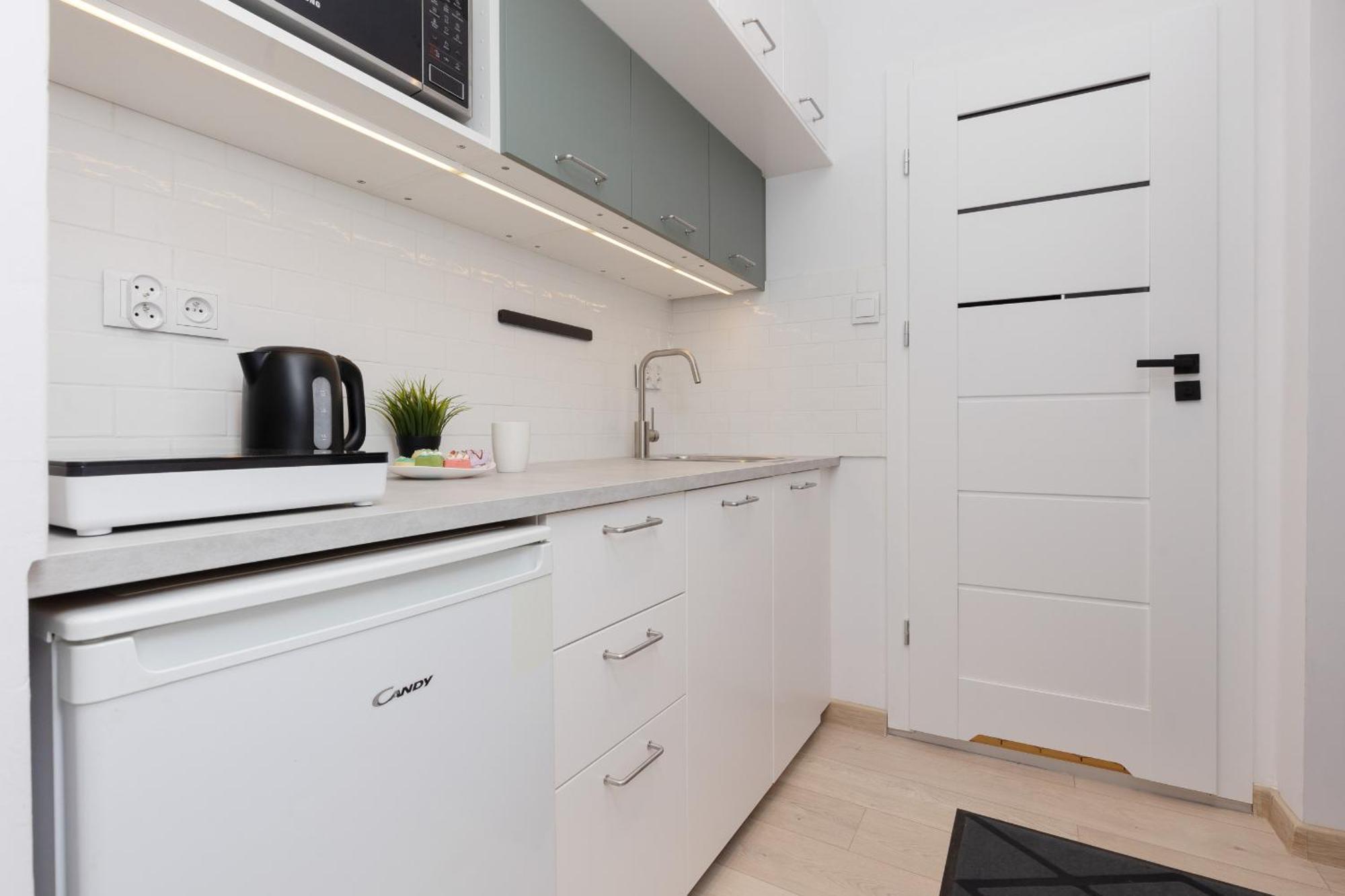 Aleja Wyzwolenia Studio with Mezzanine Warsaw Downtown by Noclegi Renters Exteriör bild